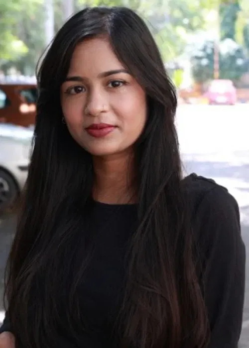 Book a call with Nalini Jain on sprect.