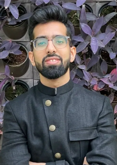 Book a call with Yash Jhaveri on sprect.