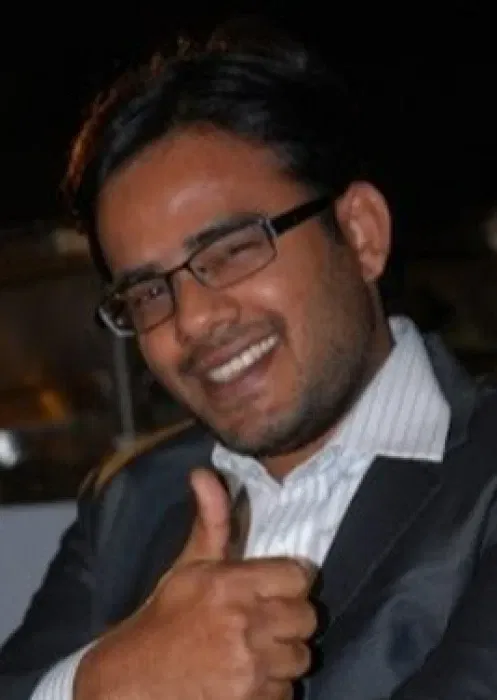 Book a call with Zahid Azmi on sprect.