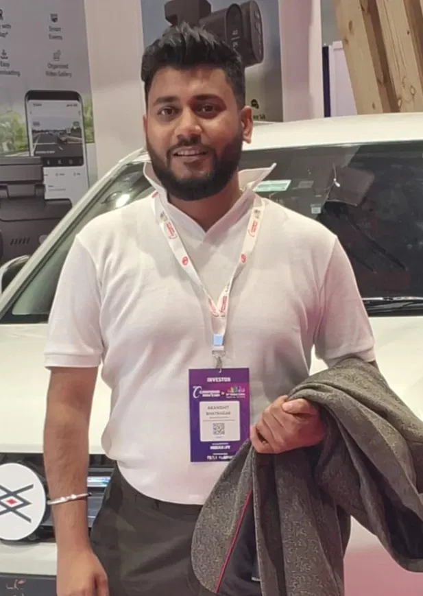 Book a call with Akanshit Bhatnagar on sprect.