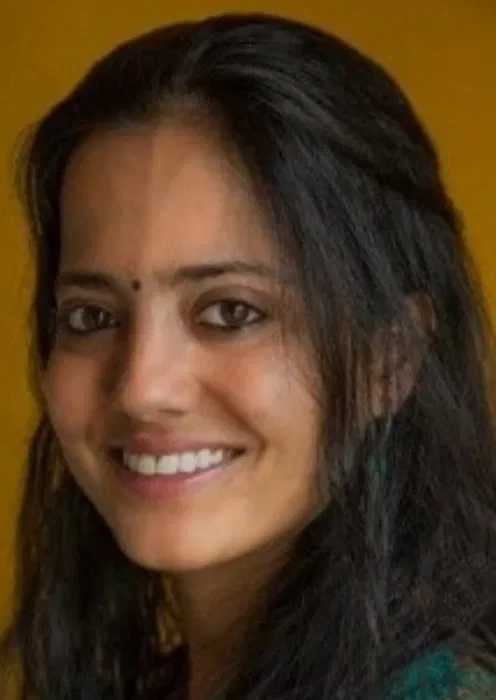 Book a call with Akila Jayaraman on sprect.