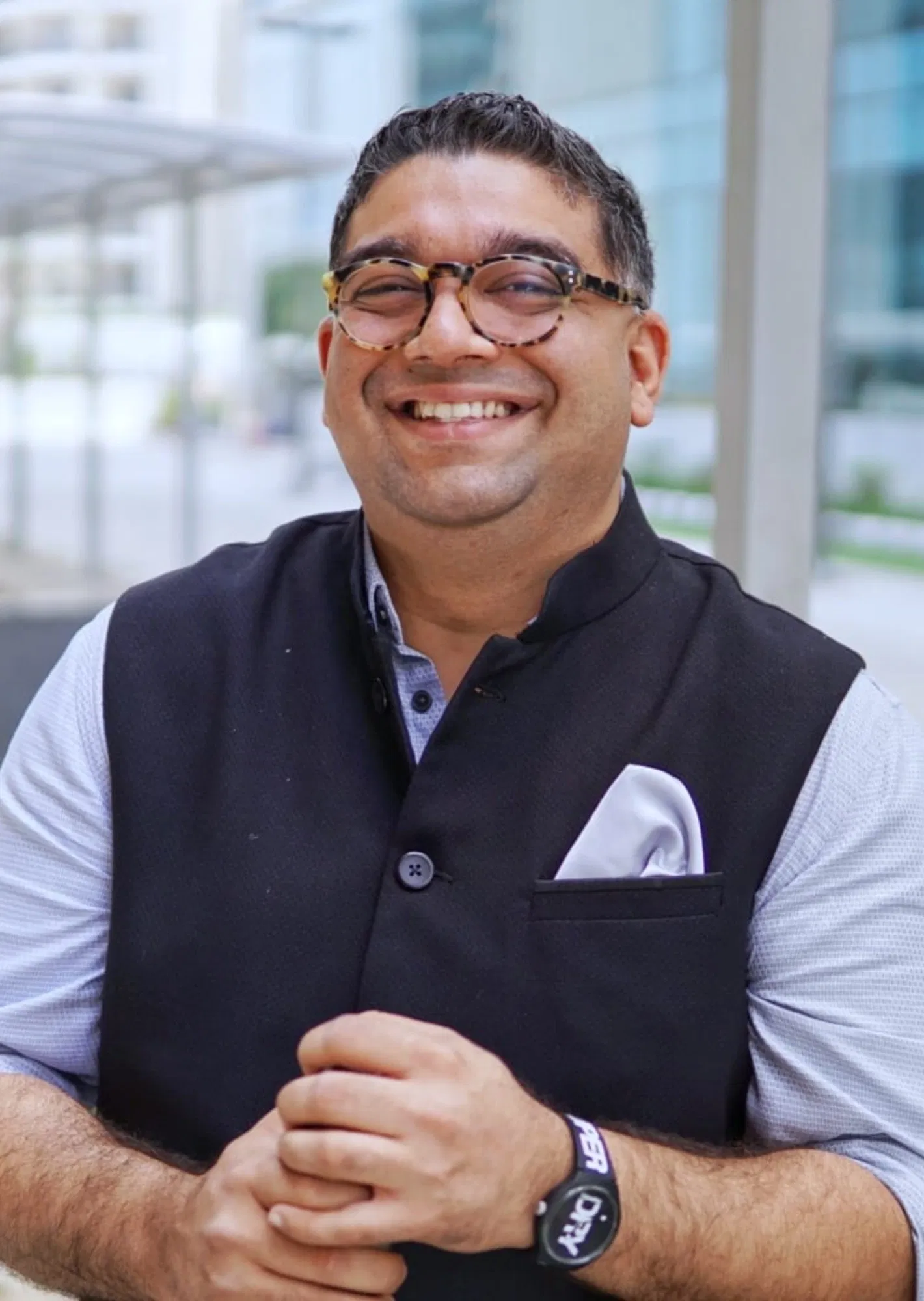 Book a call with Akshay Khullar on sprect.