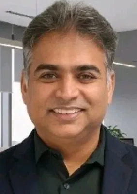 Book a call with Aleem Merchant on sprect.