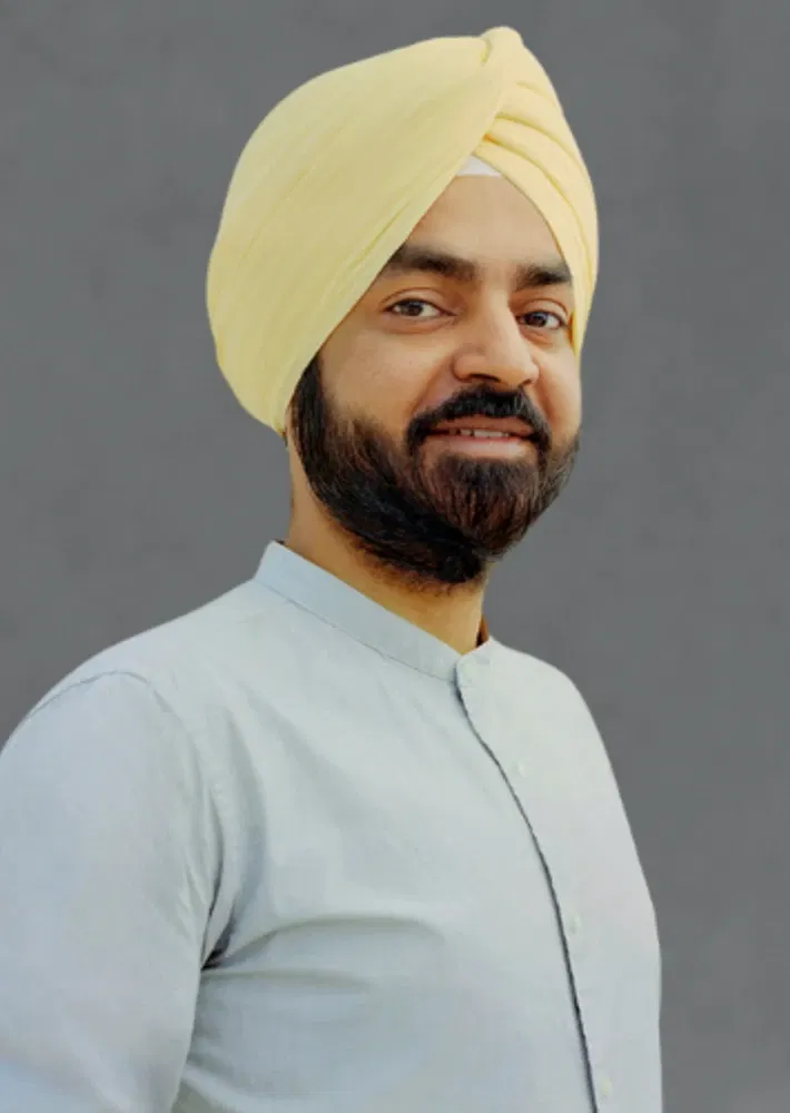 Book a call with Amandeep Singh on sprect.