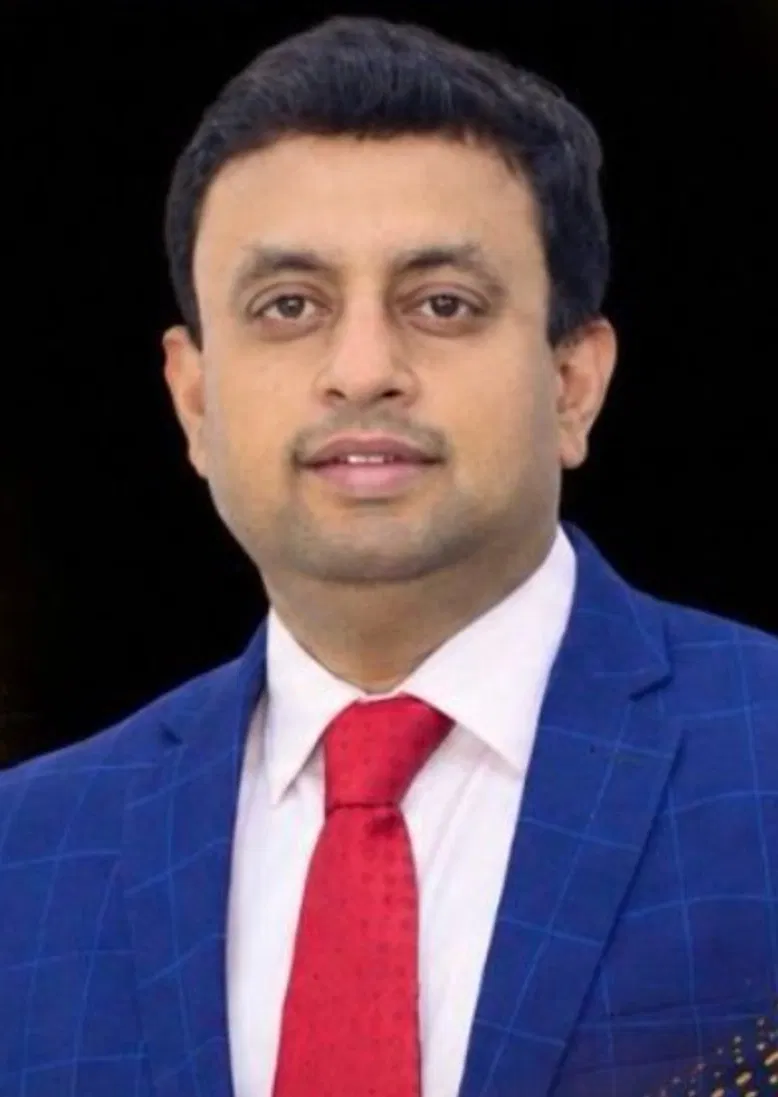 Book a call with Amit Mathur on sprect.