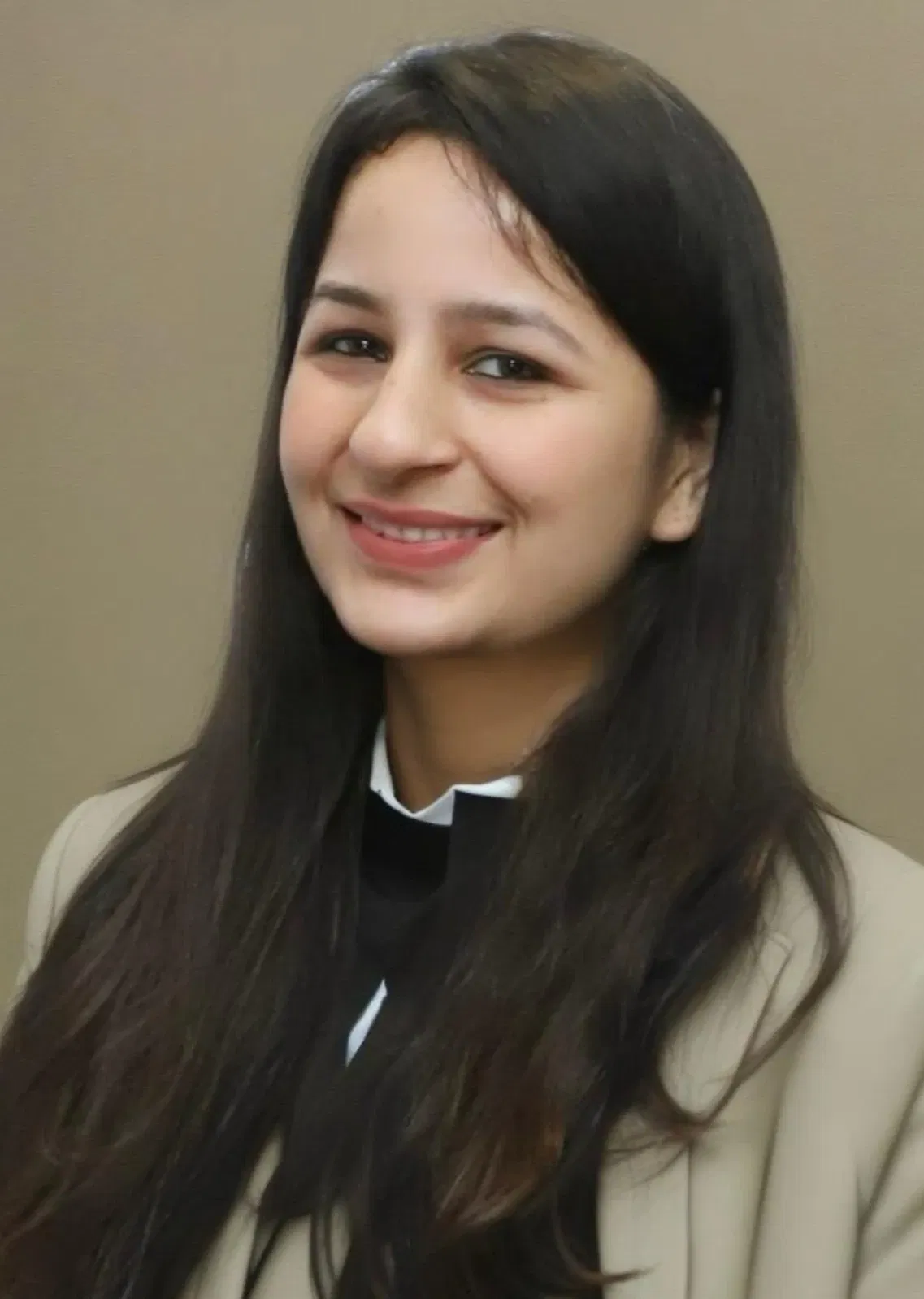 Book a call with Arshleen Ahluwalia on sprect.