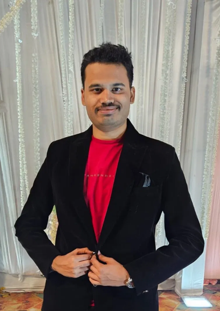 Book a call with Ashutosh Mishra on sprect.