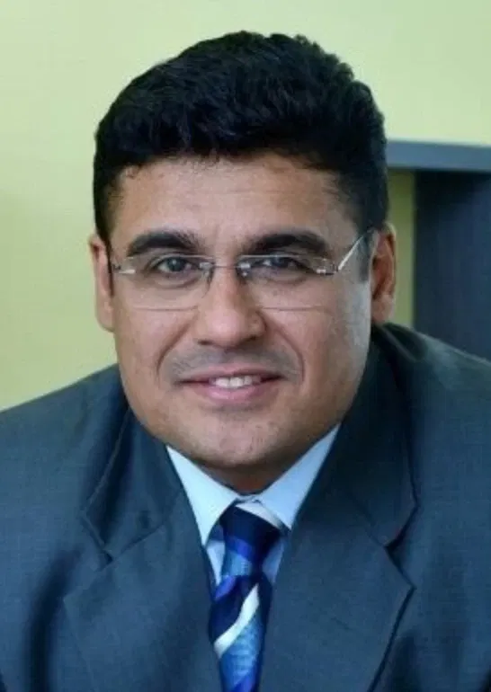 Book a call with Deepak Vazirani on sprect.