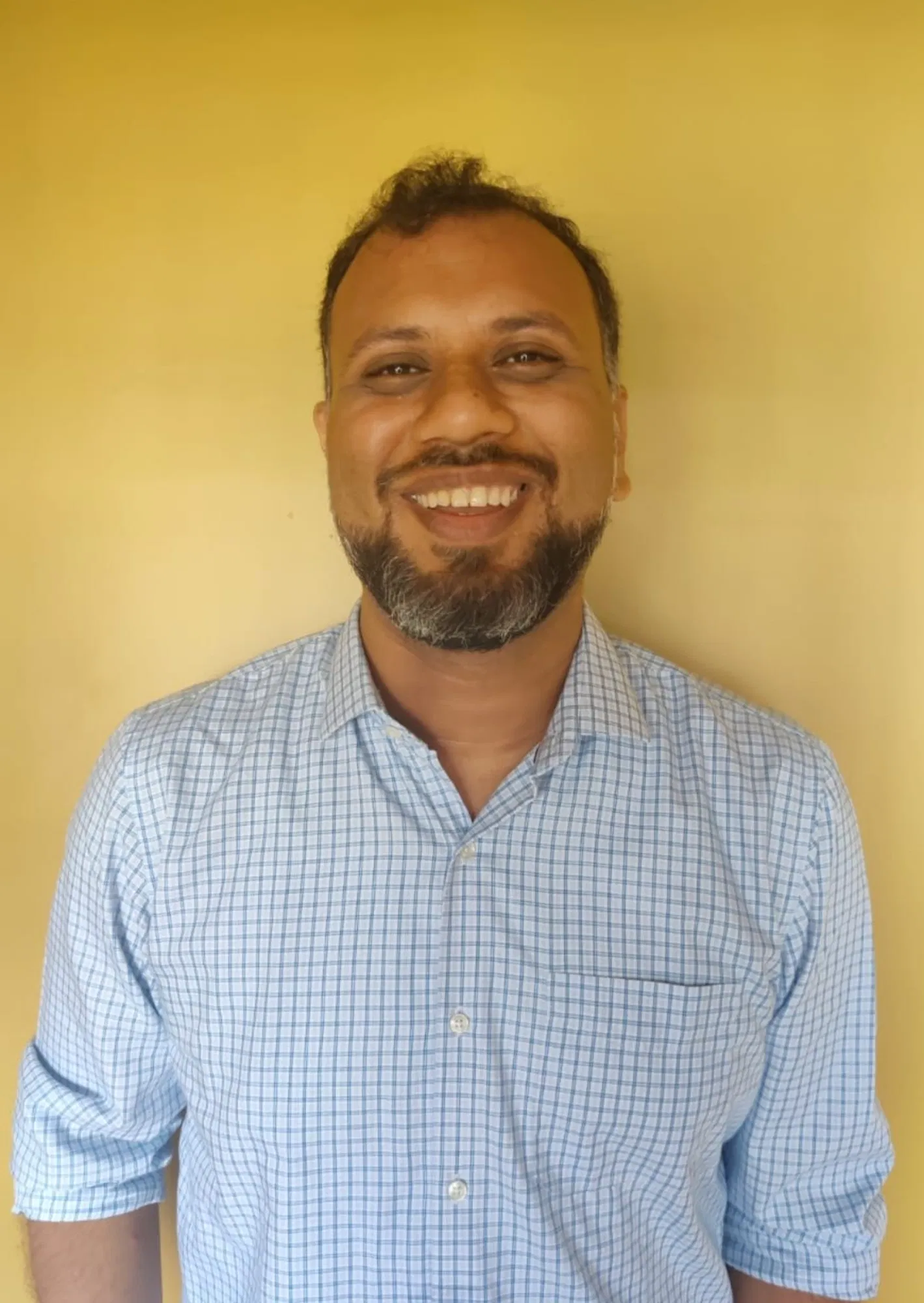 Book a call with Dinesh Arora on sprect.