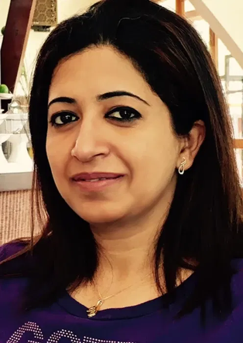 Book a call with Gauri Awasthi on sprect.