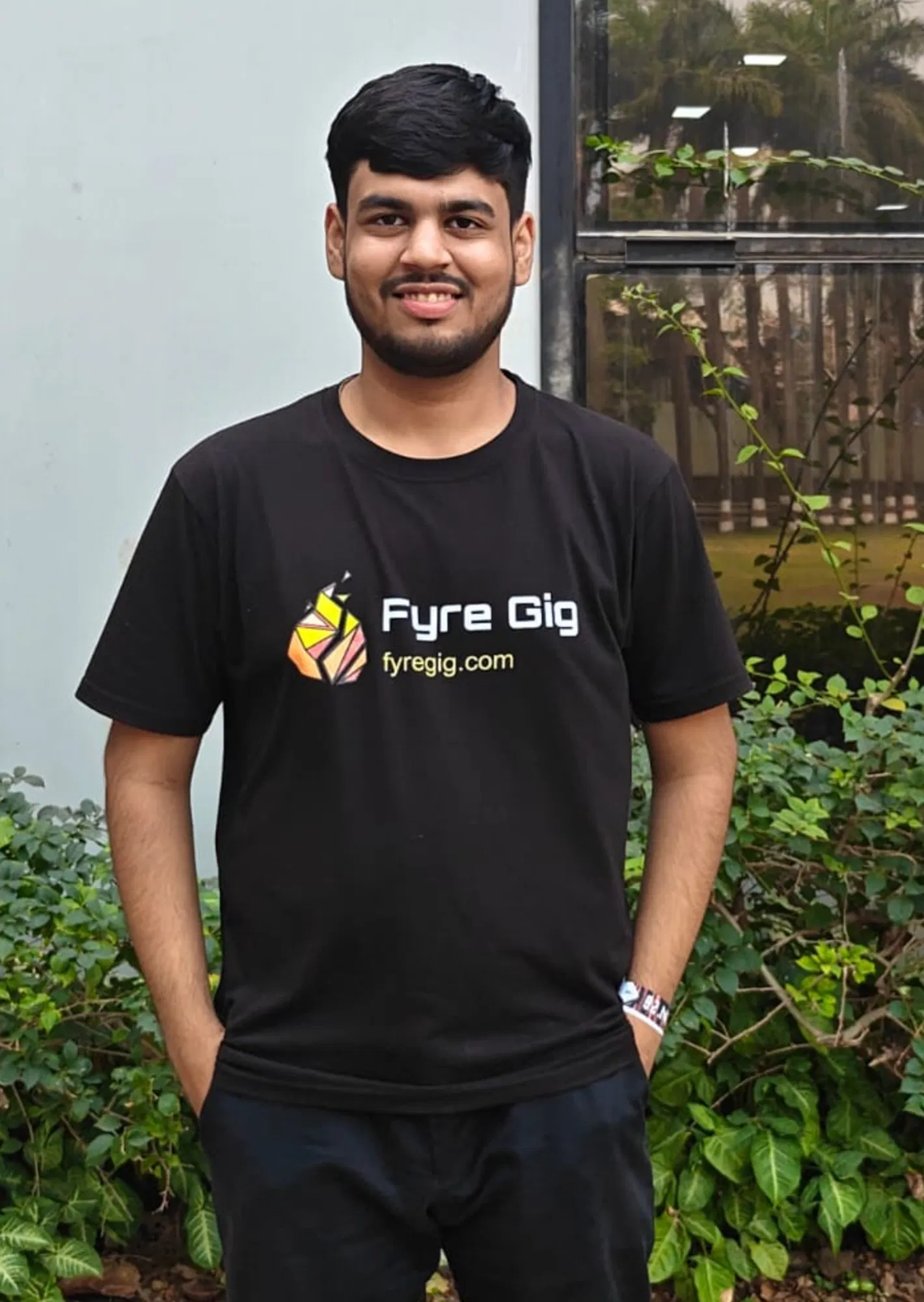 Book a call with HARSH MAGHNANI on sprect.