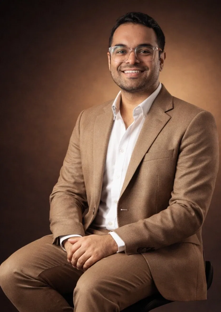 Book a call with Himanshu Poswal on sprect.