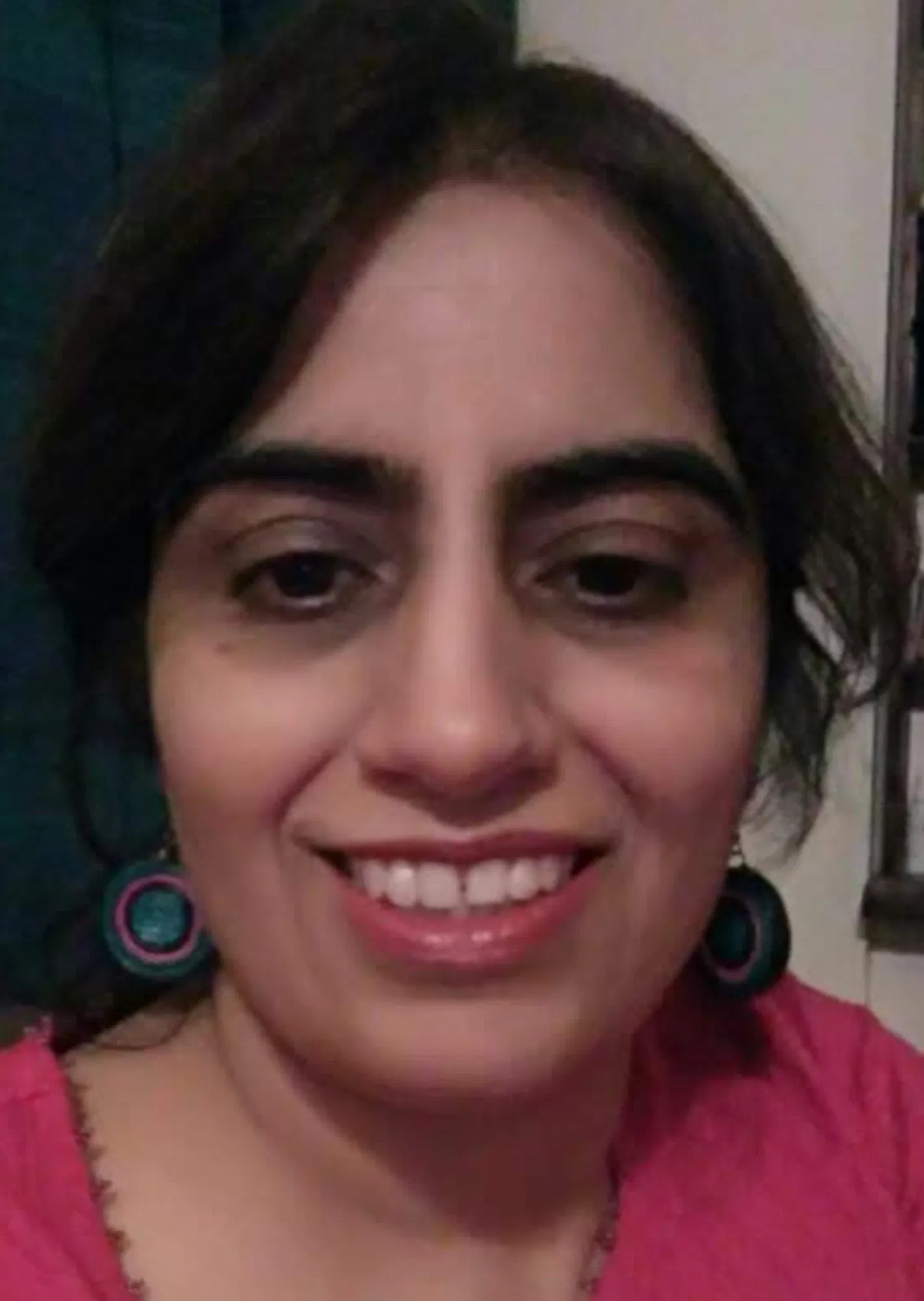 Book a call with Ishviene Singh on sprect.