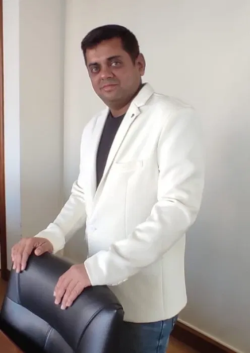 Book a call with Jiten Rathod on sprect.