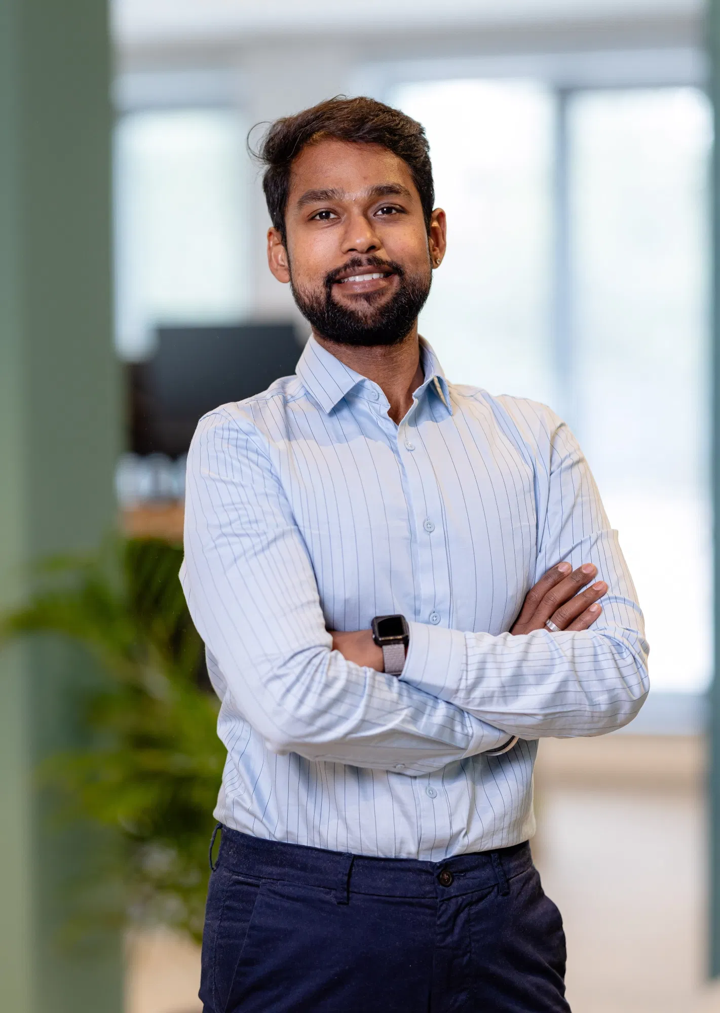 Book a call with Luv Singh on sprect.