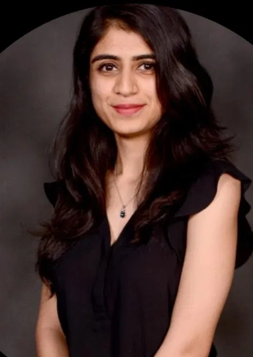 Book a call with Mahima Pamnani on sprect.