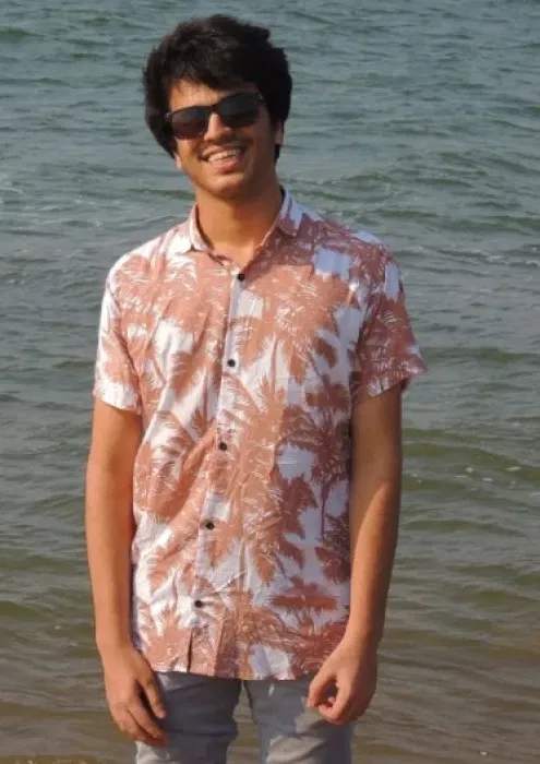 Book a call with Mitrang Kulkarni on sprect.