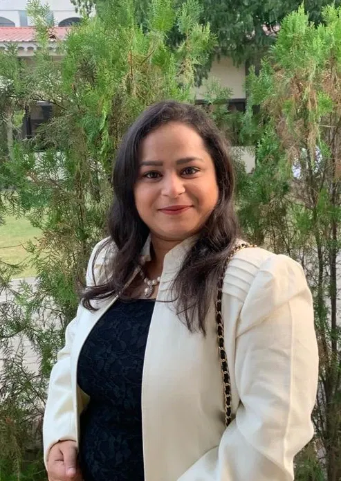 Book a call with Nandini Agrawal on sprect.