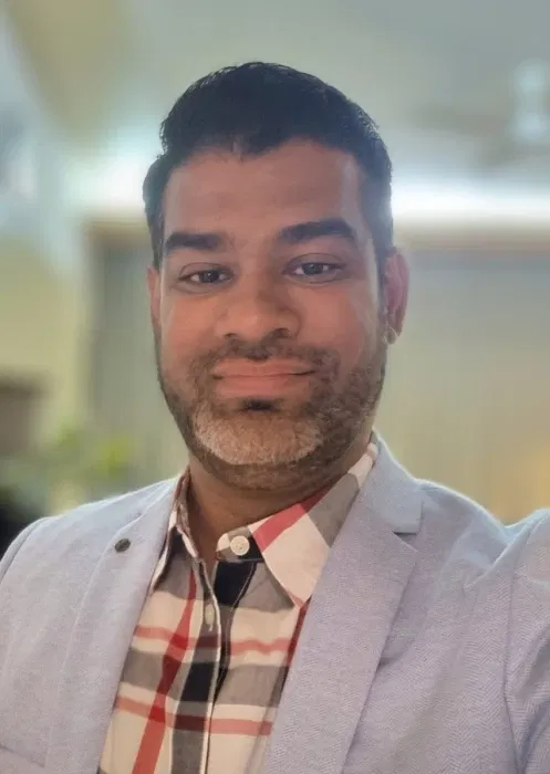 Book a call with Nihir Sheth on sprect.