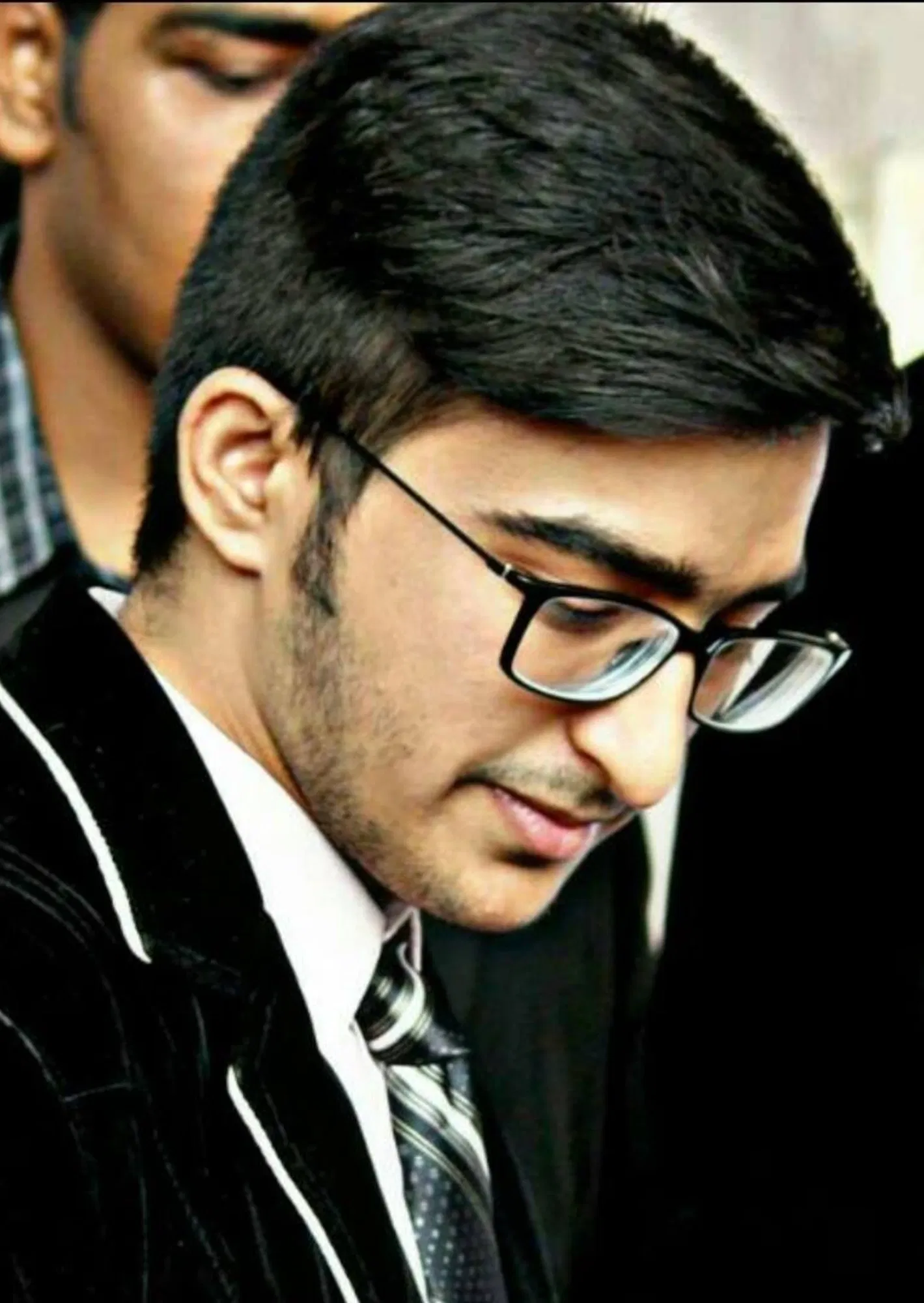 Book a call with Paritosh Khubchandani on sprect.