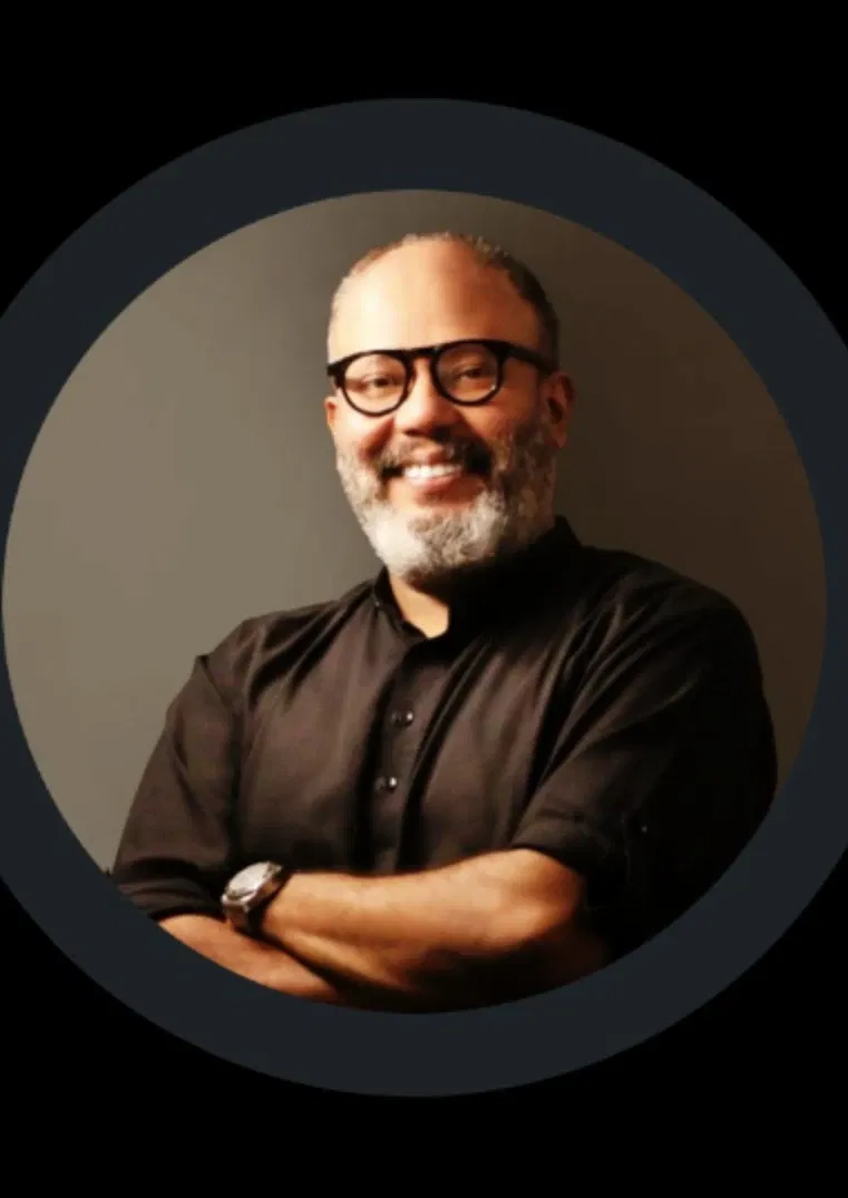 Book a call with Raaj Chakravarti on sprect.