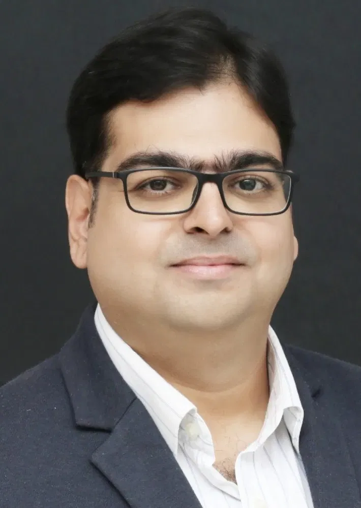 Book a call with Ram Kunchur on sprect.