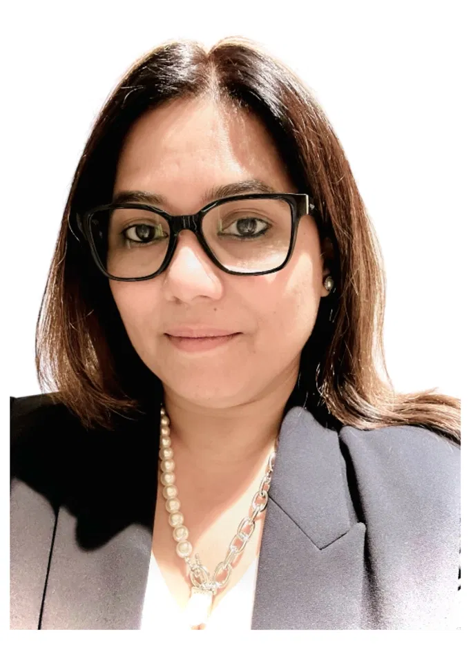 Book a call with Rezina Denis on sprect.