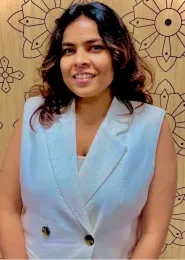 Book a call with sakshi khanna on sprect.