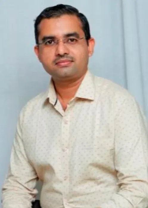 Book a call with Sumit Nawle on sprect.