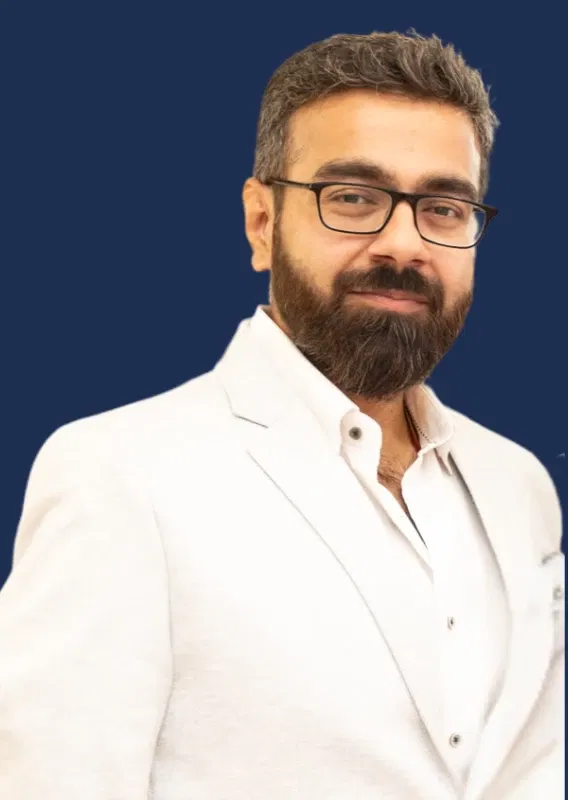 Book a call with Swapnil Puranik on sprect.