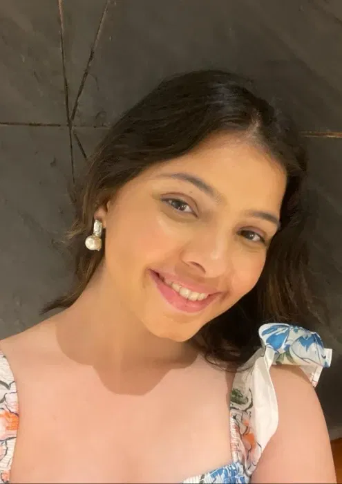 Book a call with Vallavi Sheth on sprect.