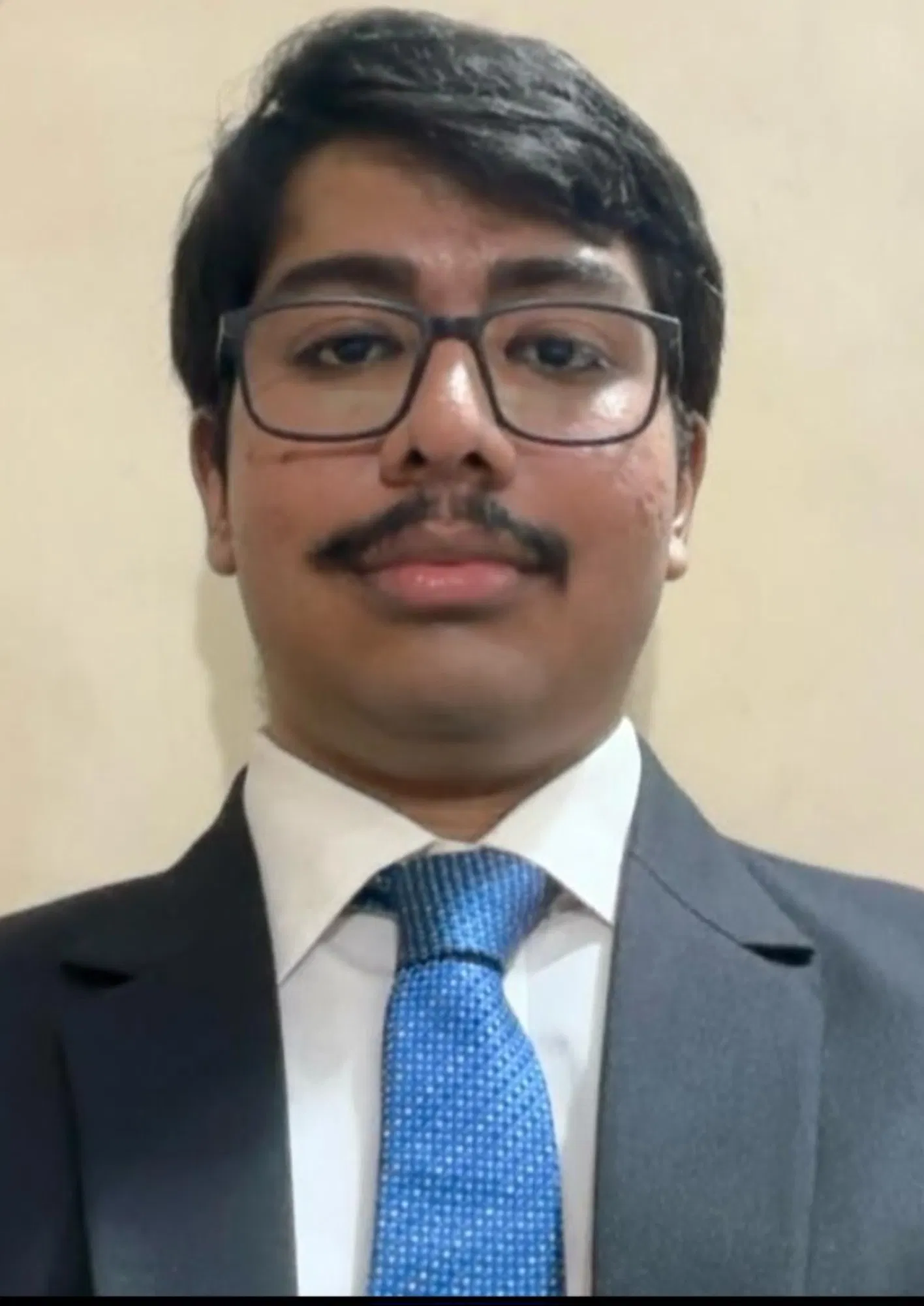 Book a call with Vedang Mendhurwar on sprect.