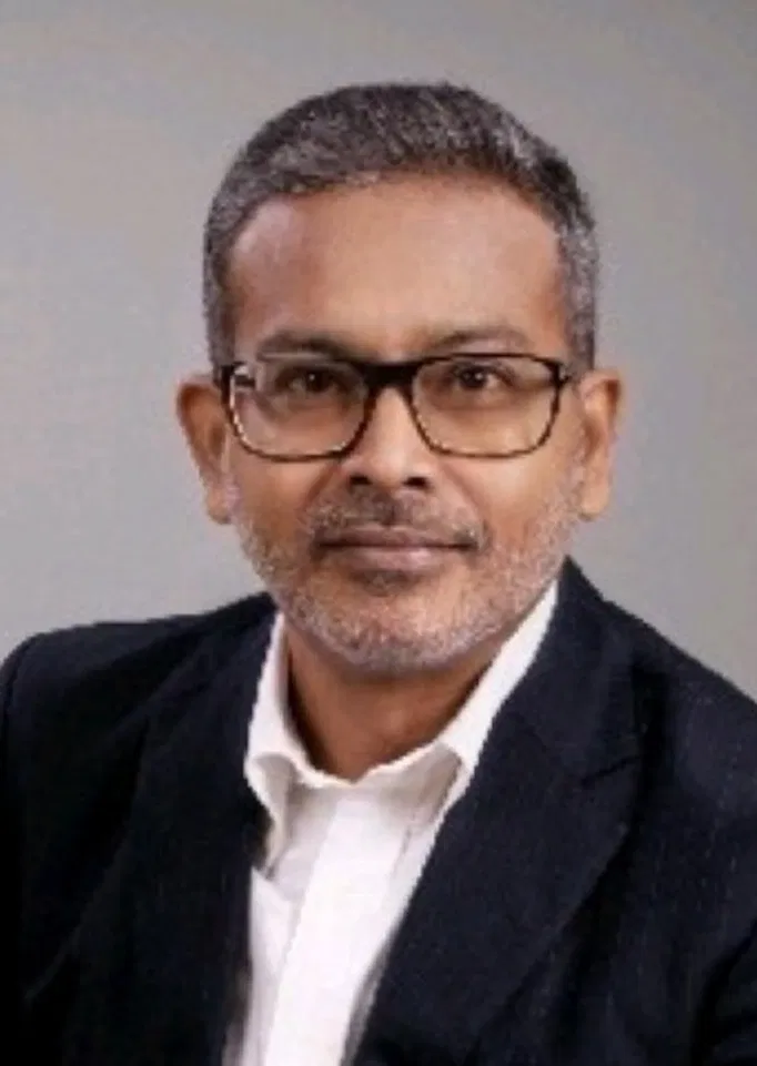 Book a call with Cecil de Santa Maria on sprect.