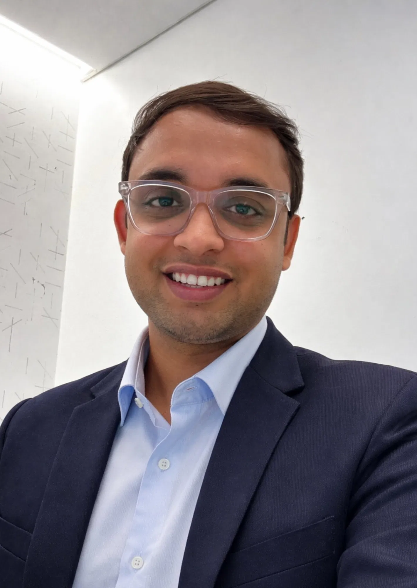 Book a call with Devanshu Dixit on sprect.