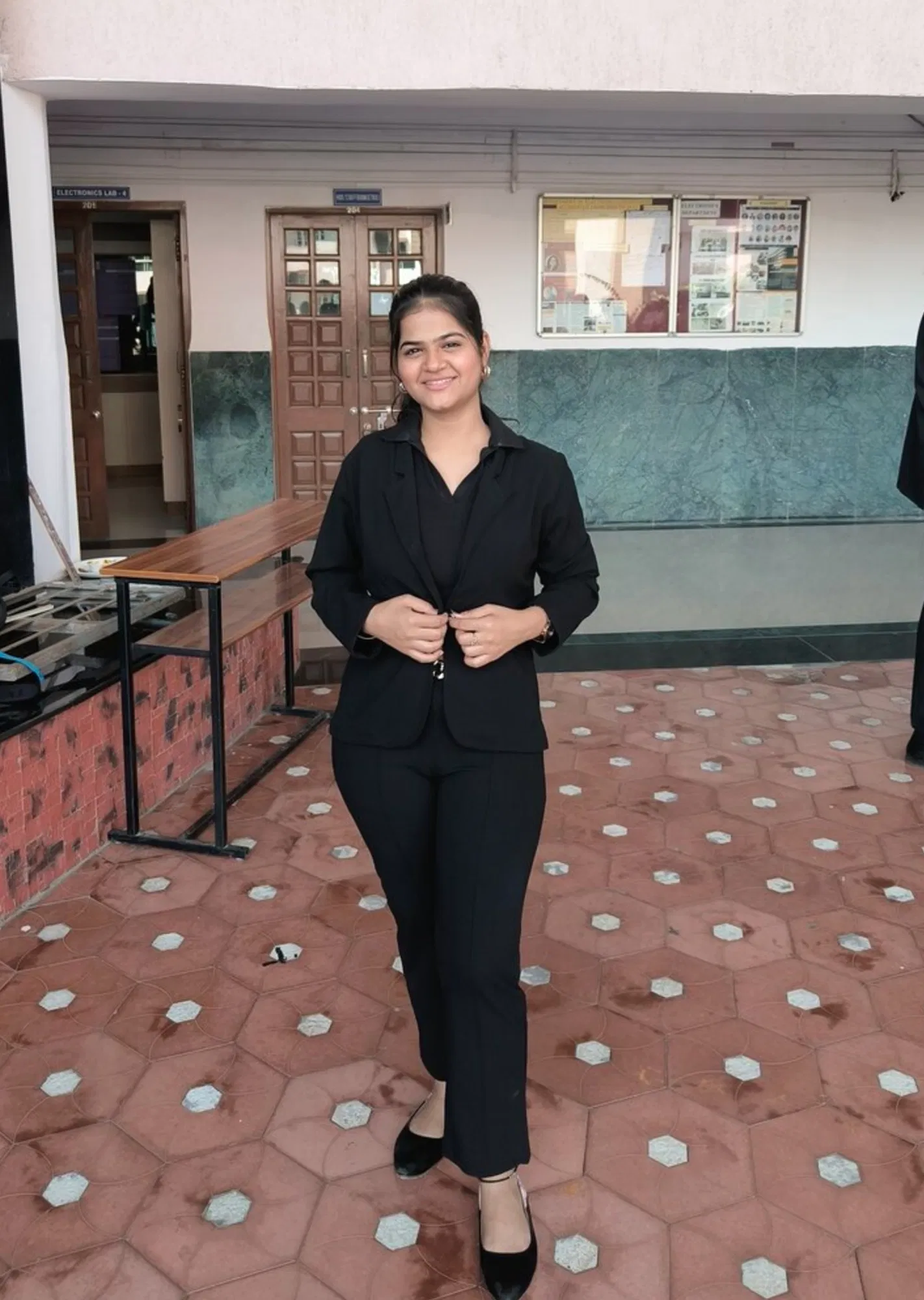 Book a call with Dolly Balwani on sprect.