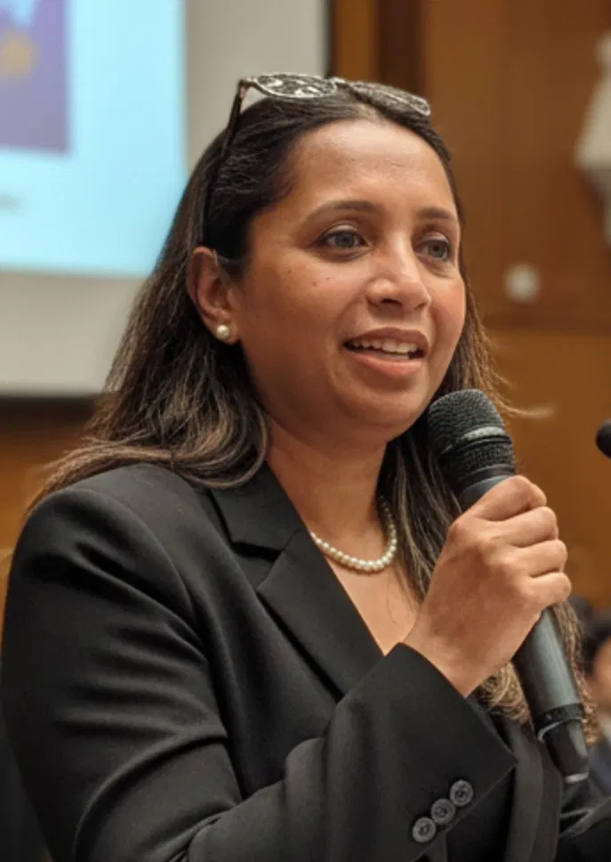 Book a call with Mohua Bhowmik on sprect.