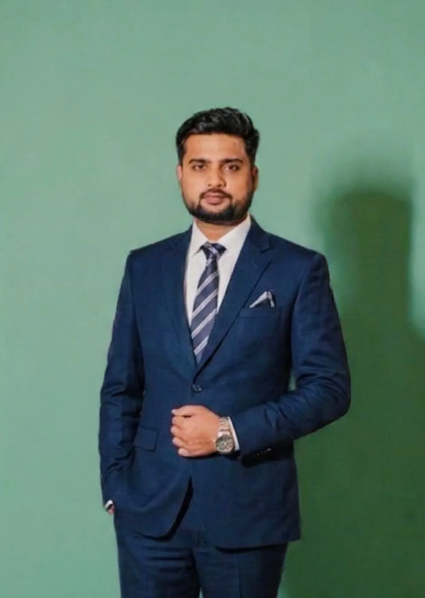 Book a call with Suraj Singh on sprect.