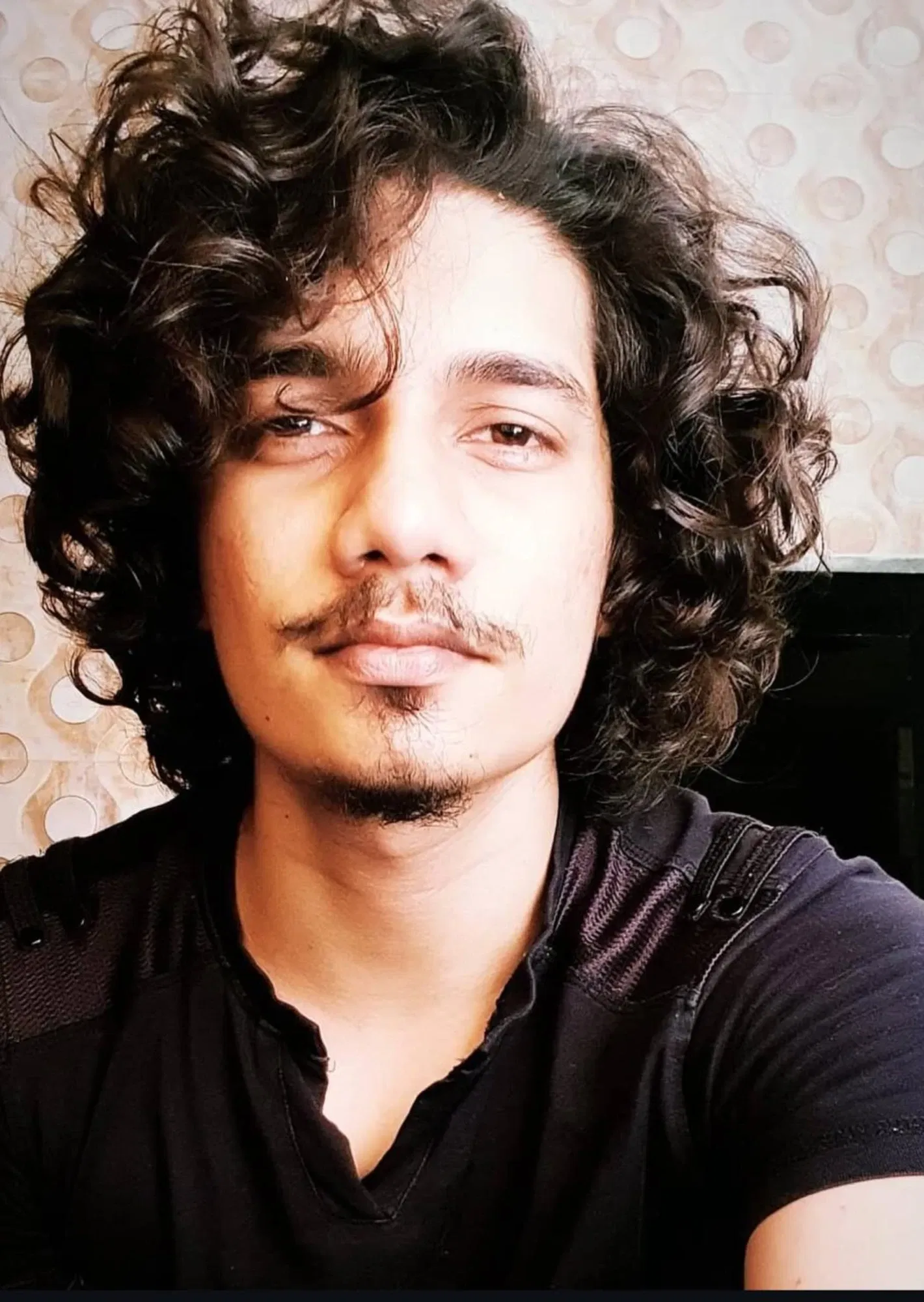 Book a call with Akash Shetty on sprect.