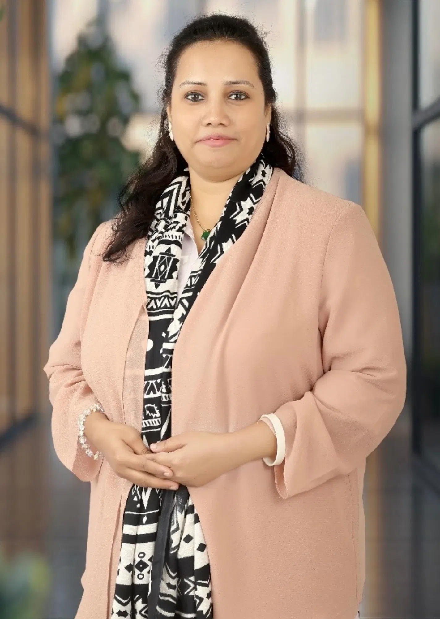 Book a call with Humera Shah on sprect.