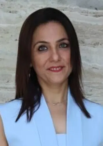 Book a call with Moneka Khurana on sprect.