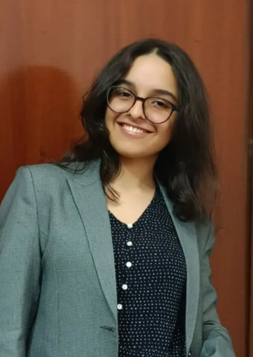 Book a call with Simran Karamchandani on sprect.