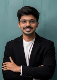 Book a call with Vamsi Karuturi on sprect.